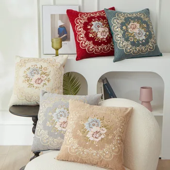 Модерна и минималистичная цвете възглавници с вградени в стил хола, у дома, мека мебел и възглавници