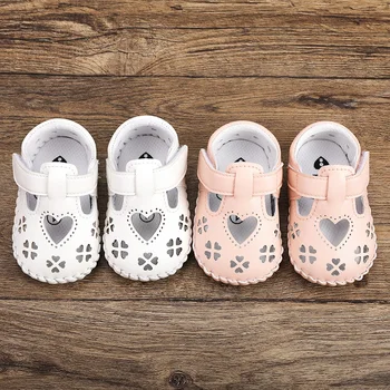 Очарователните летни сандали за малки момичета: дишащ дизайн с лък, мек комфорт, нескользящая обувките за ходене (на възраст 0-15 месеца)